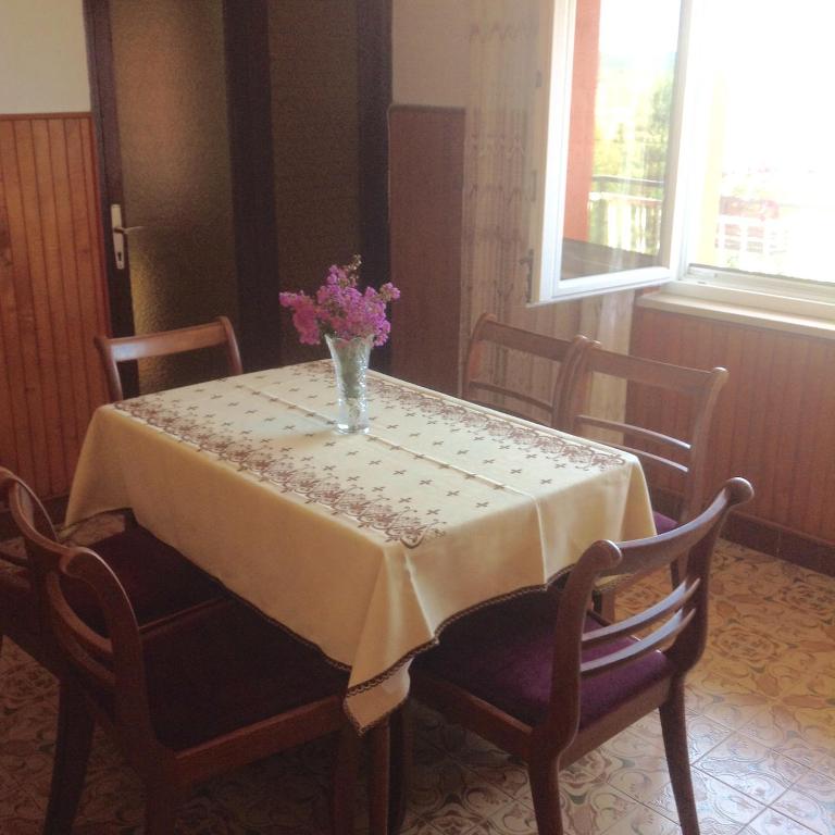 Zdjęcie z galerii obiektu Apartman Katica w mieście Plomin