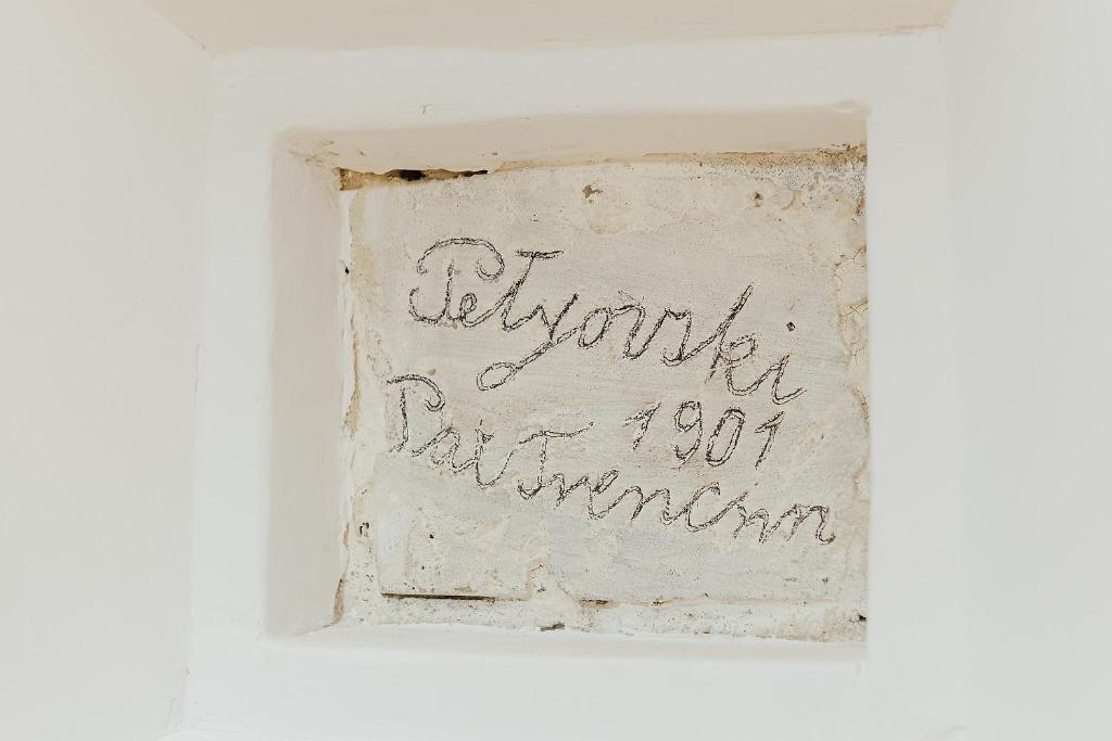 Certifikát, hodnocení, plakát nebo jiný dokument vystavený v ubytování Loft v historickom centre