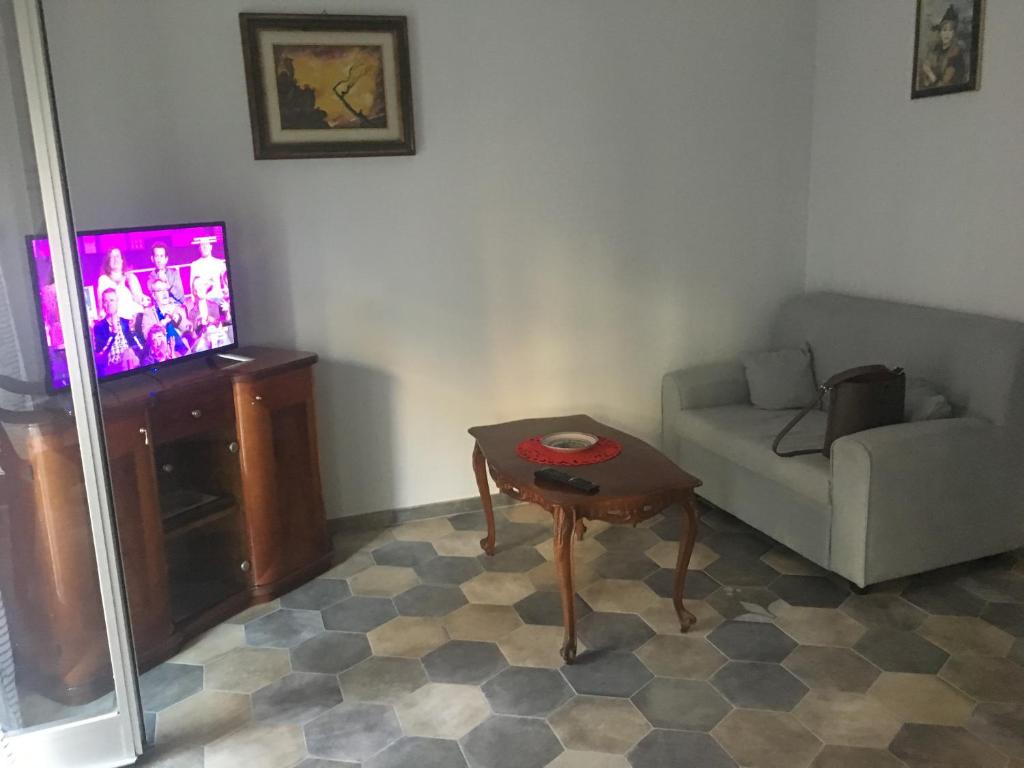 Holiday house Davi Ale - One-Bedroom House