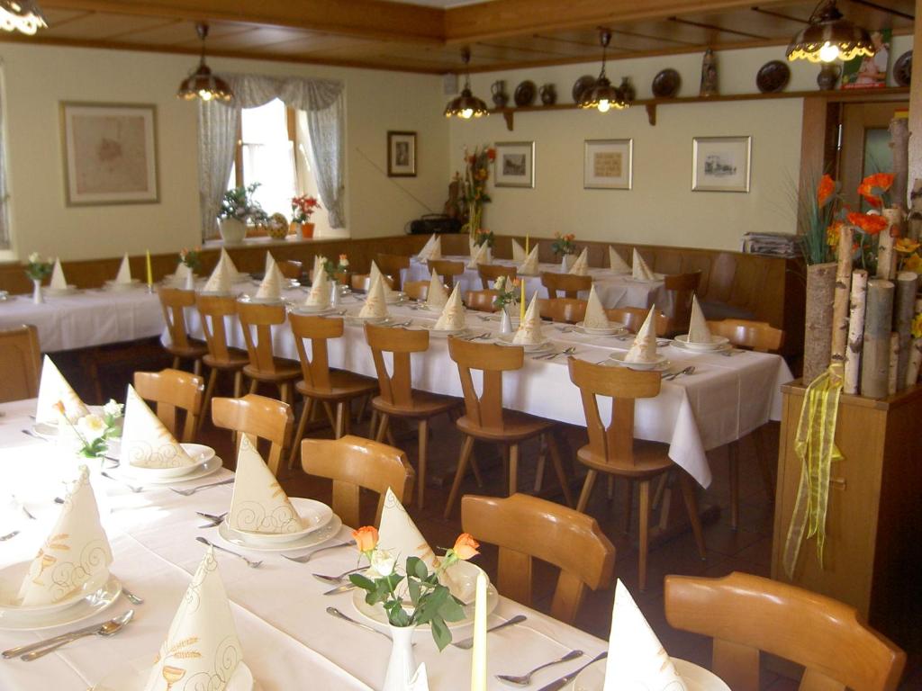 Restaurace v ubytování Hotel-Gasthof Krone