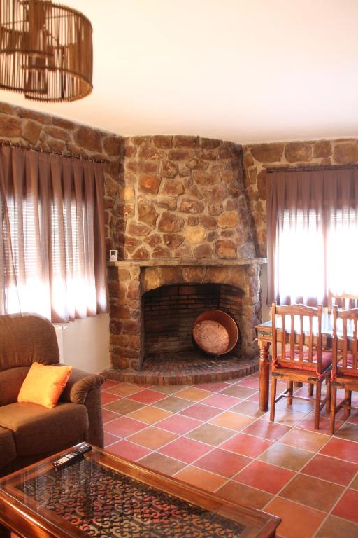 A seating area at El Rincón Del Juez