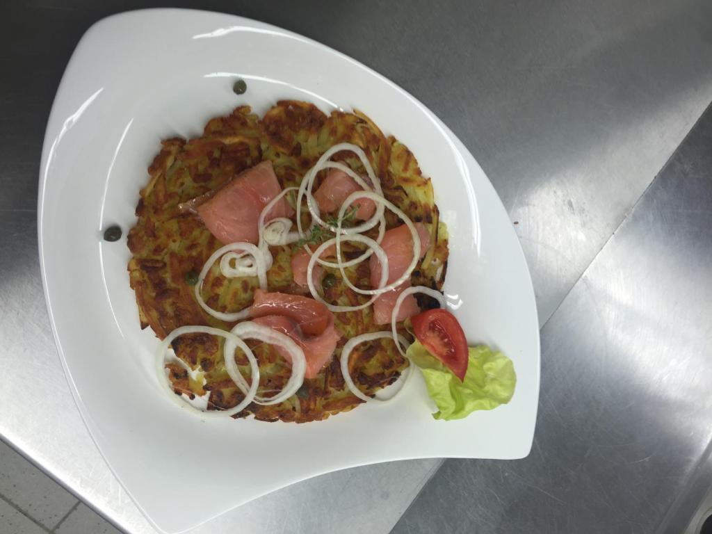 Essen im Hotel oder in der Nähe