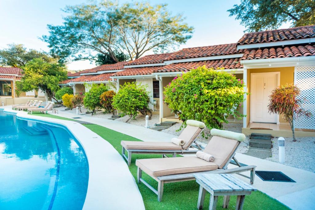 Bazén v ubytování Seis Playas Hotel nebo v jeho okolí