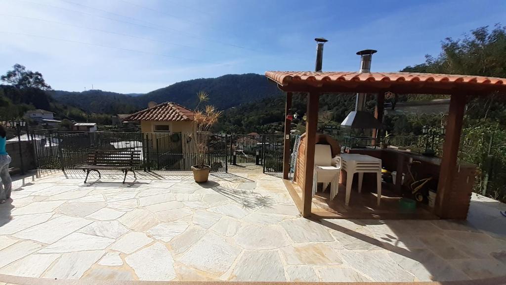  Casa Confortável na Serra