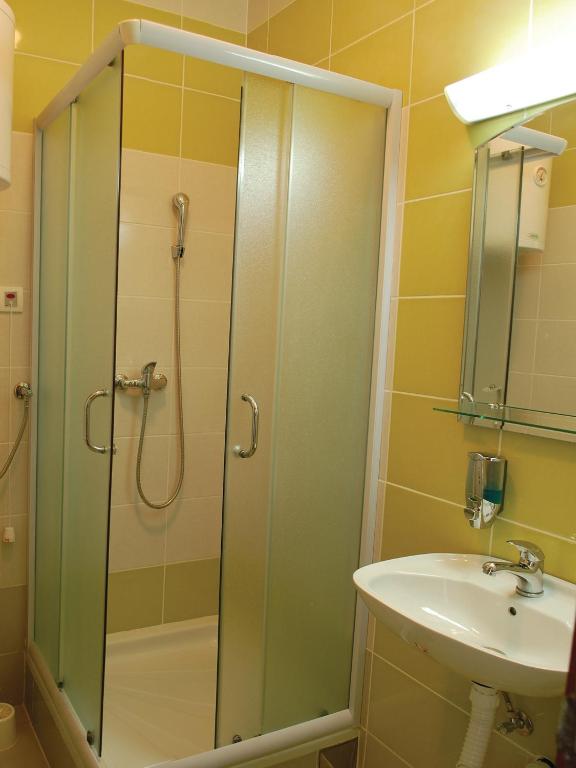 Koupelna v ubytování Holiday Park CFK