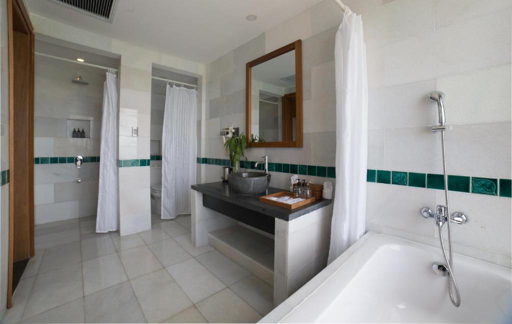 Phòng Deluxe Nhìn Ra Đầm Phá