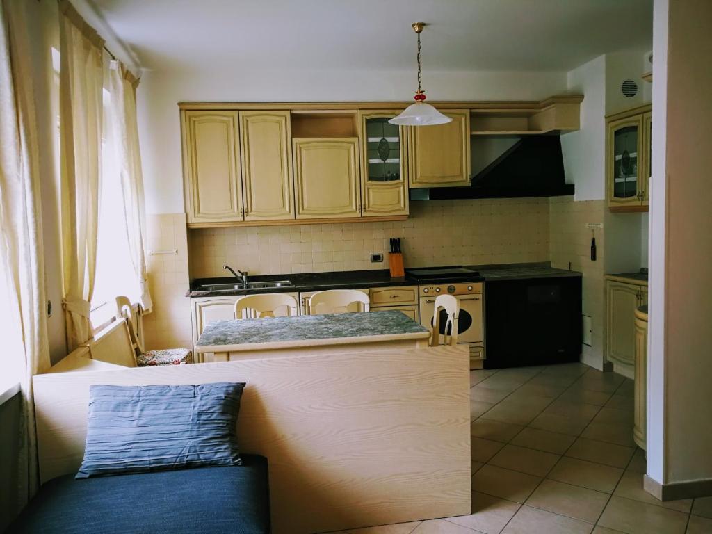 Kuchyň nebo kuchyňský kout v ubytování CASA MATTEOTTI Mezzana Trentino