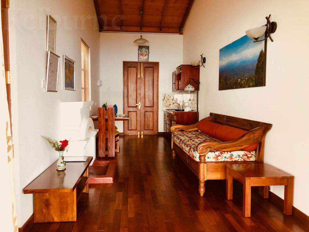 Kelburne Estate - One-Bedroom Cottage With Mountain View