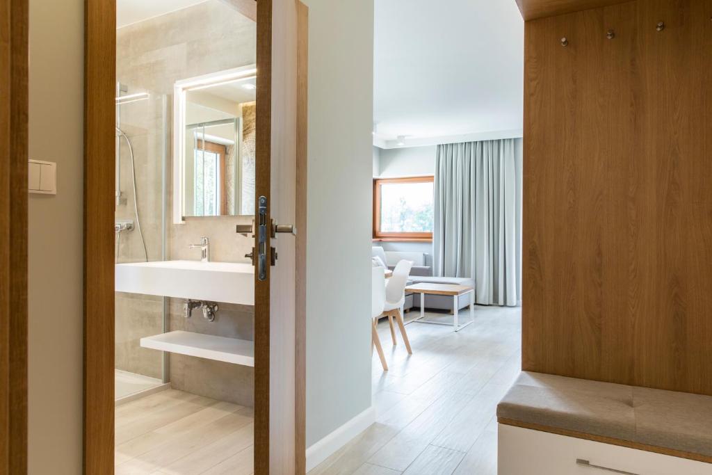 Royal Hill Residence - 10