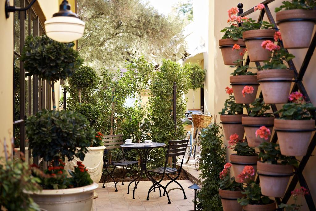 Bespoke Inn Scottsdale photo