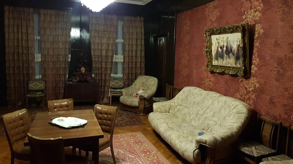 A seating area at Shirim Guesthouse