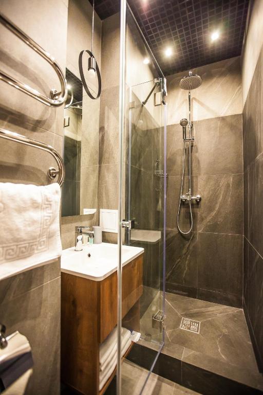 Koupelna v ubytování E4 Hotel