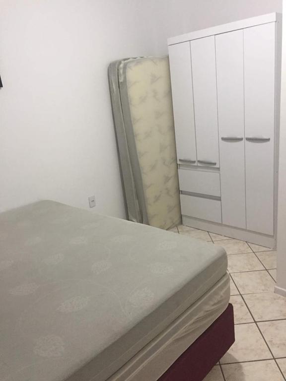  Apartamento em meia praia itapema