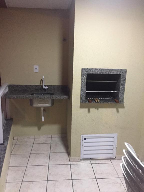  Apartamento em meia praia itapema