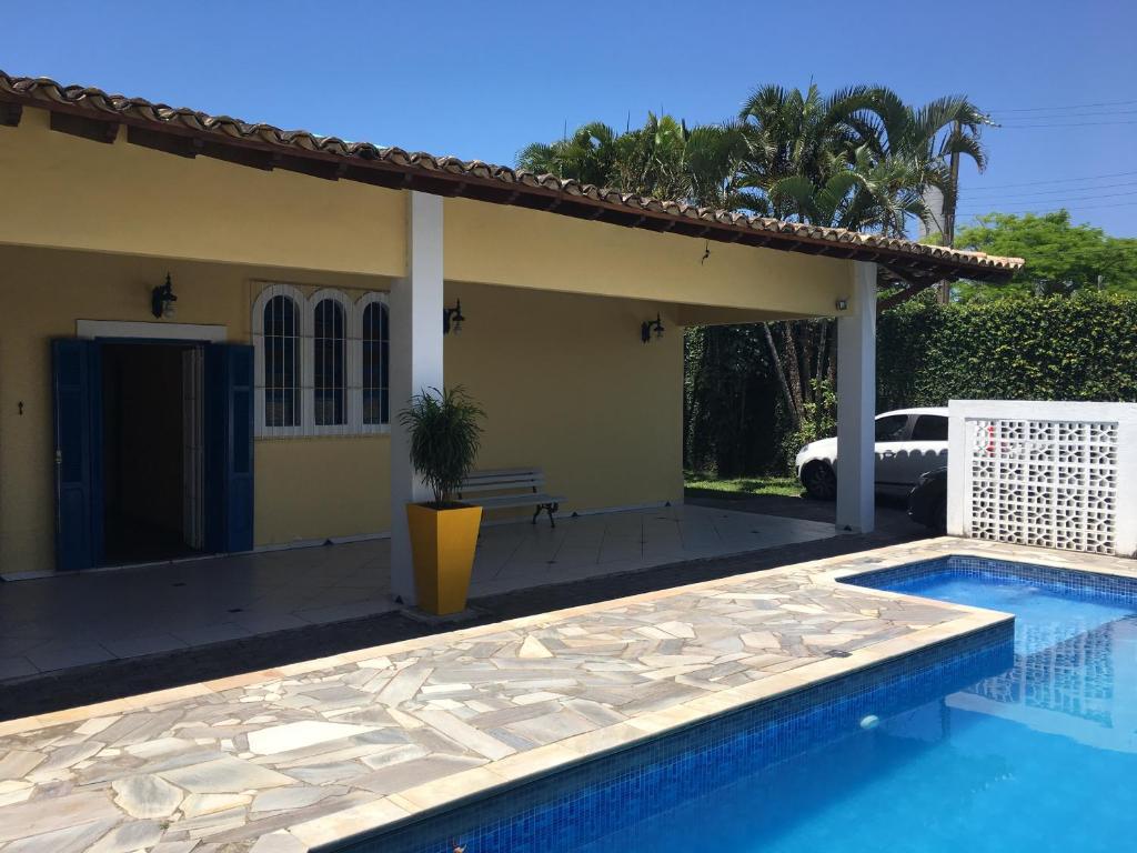  Pé na Areia com Piscina e Churrasqueira - 2 suítes