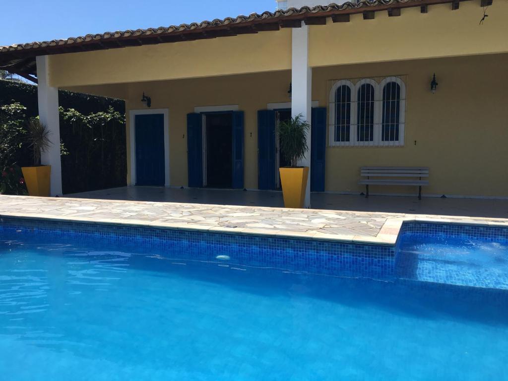  Pé na Areia com Piscina e Churrasqueira - 2 suítes