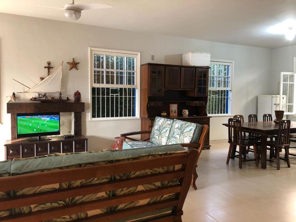  Pé na Areia com Piscina e Churrasqueira - 2 suítes