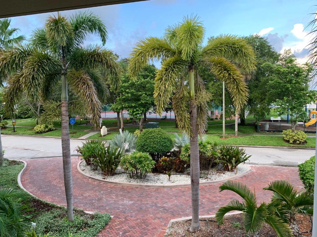 Bayside Retreat - King Suite Con Balcón
