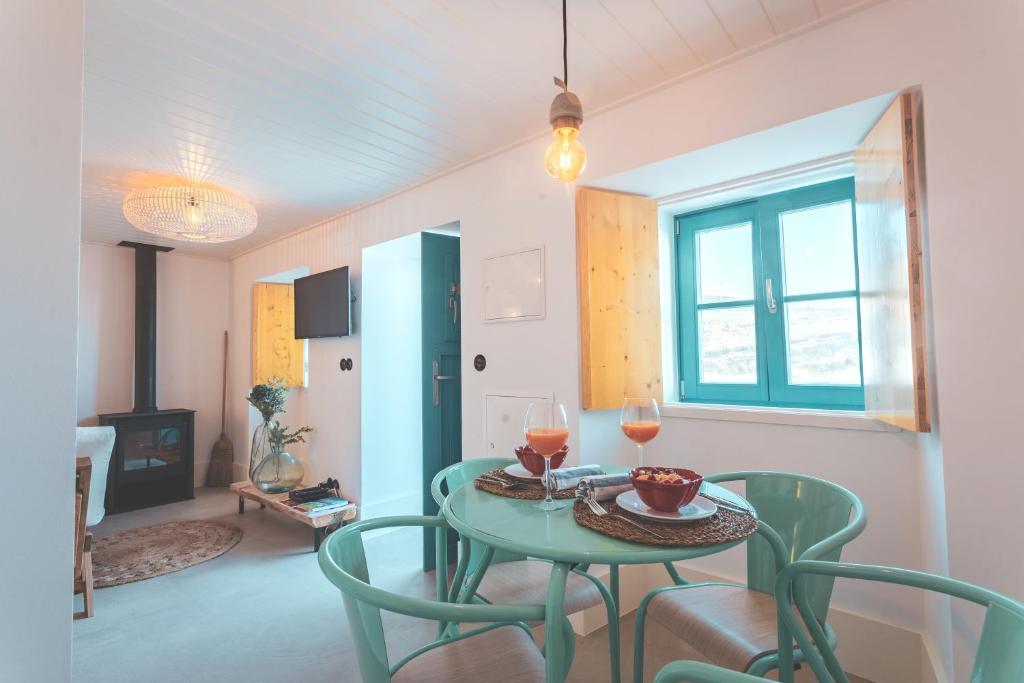 Azenhas do Mar West Coast Design and Surf Villas - 16