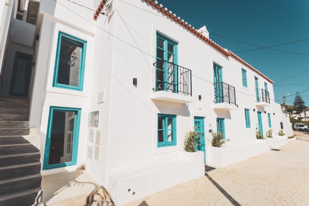 Azenhas do Mar West Coast Design and Surf Villas - 19