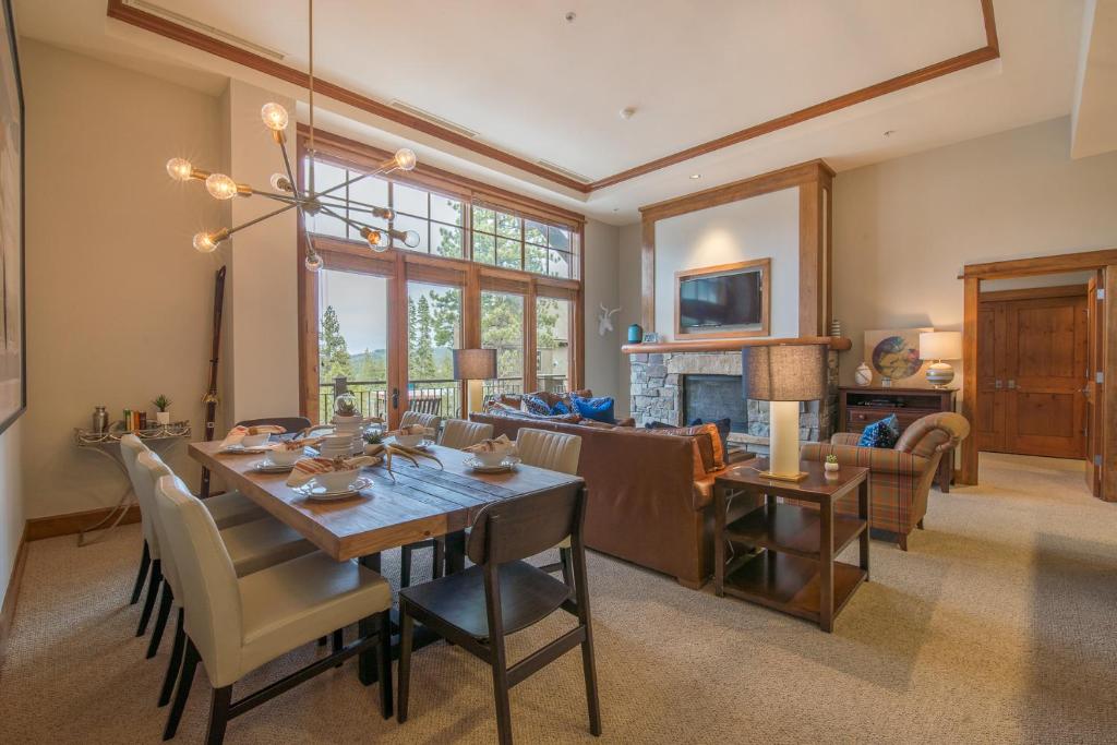 Luxury 3BD Village at Northstar Residence - Iron Horse North 101 - Housity