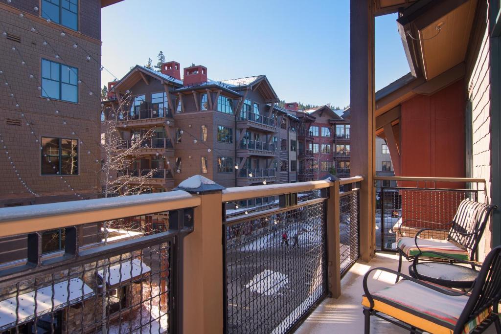 Top Floor Residence in The Village at Northstar! - Iron Horse North 306 - Housity