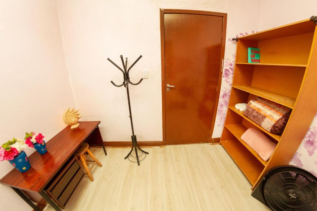  OBA 18 - QUARTO CASAL no BAIRRO DA LIBERDADE