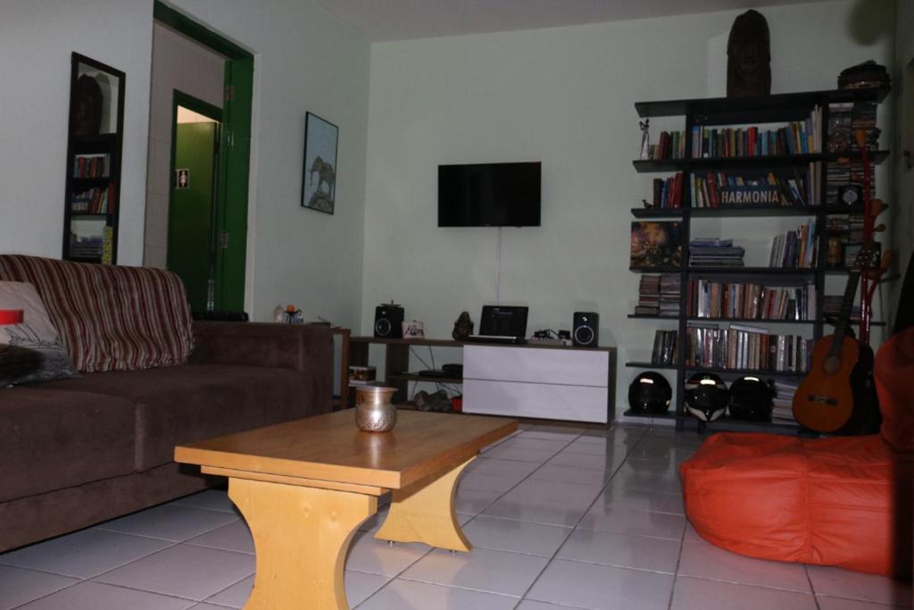  Quarto (em casa) ao lado do museu do Ipiranga !