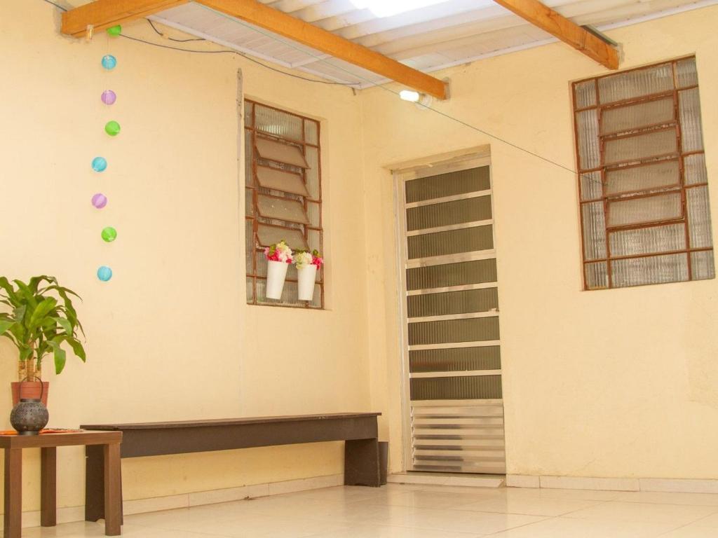  OBA 18 - QUARTO CASAL no BAIRRO DA LIBERDADE