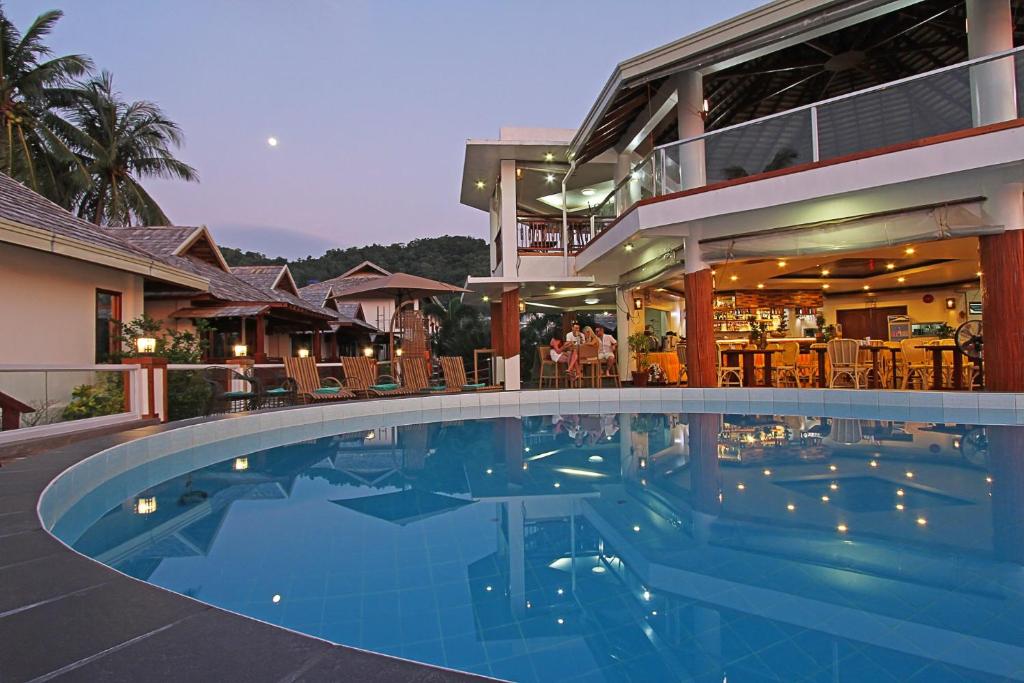 Bazén v ubytování The Nest El Nido Beach Resort nebo v jeho okolí