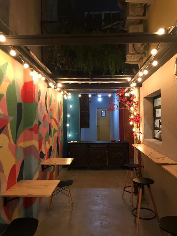  Imagina Hostel