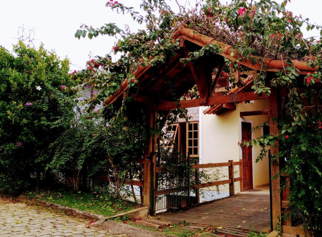  Casa Confortável na Serra