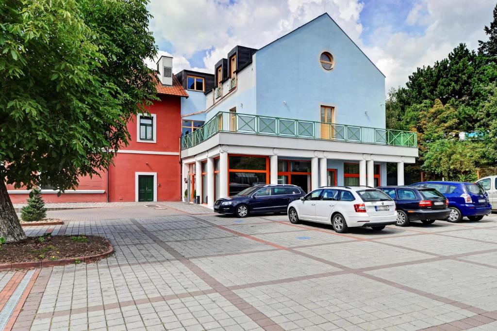 Budova, kde se hotel nachází