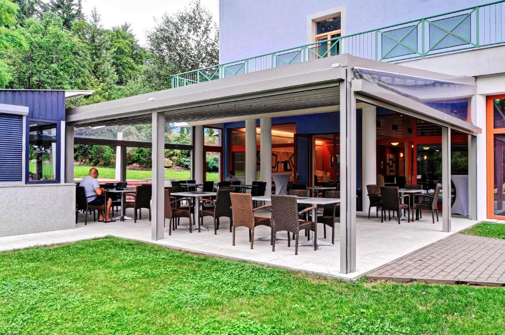 Hotel U Pramenu - Resim 41