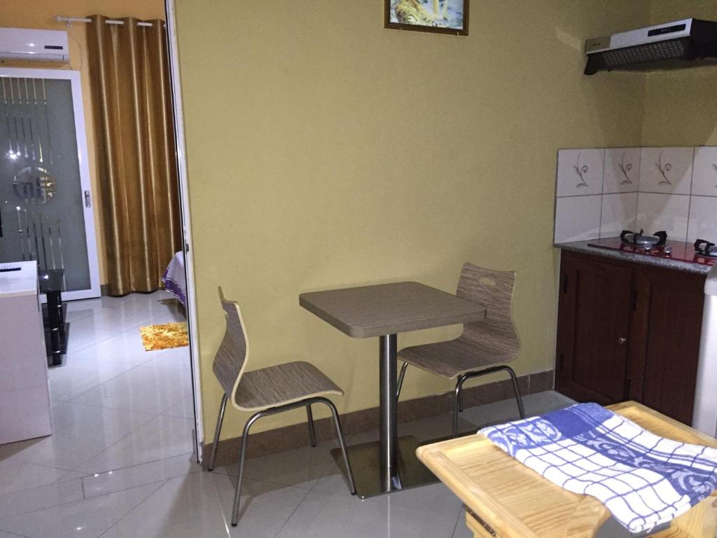 Kuchyň nebo kuchyňský kout v ubytování Niv Villa