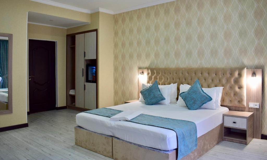 Dostar Inn - Suite Met één Slaapkamer