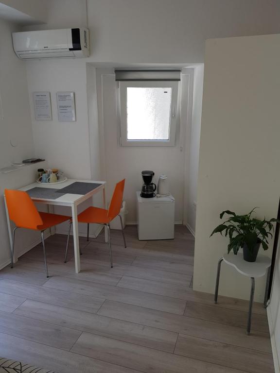 Posedenie v ubytovaní Stipan Studio & Room