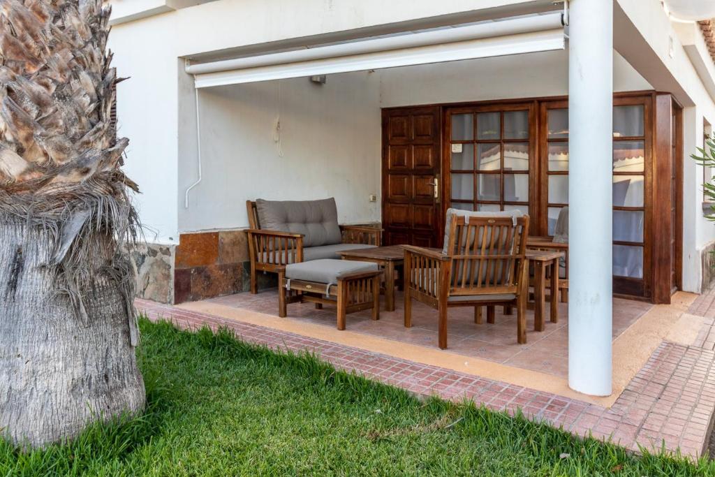 Część wypoczynkowa w obiekcie Flatguest Villa Yaiza