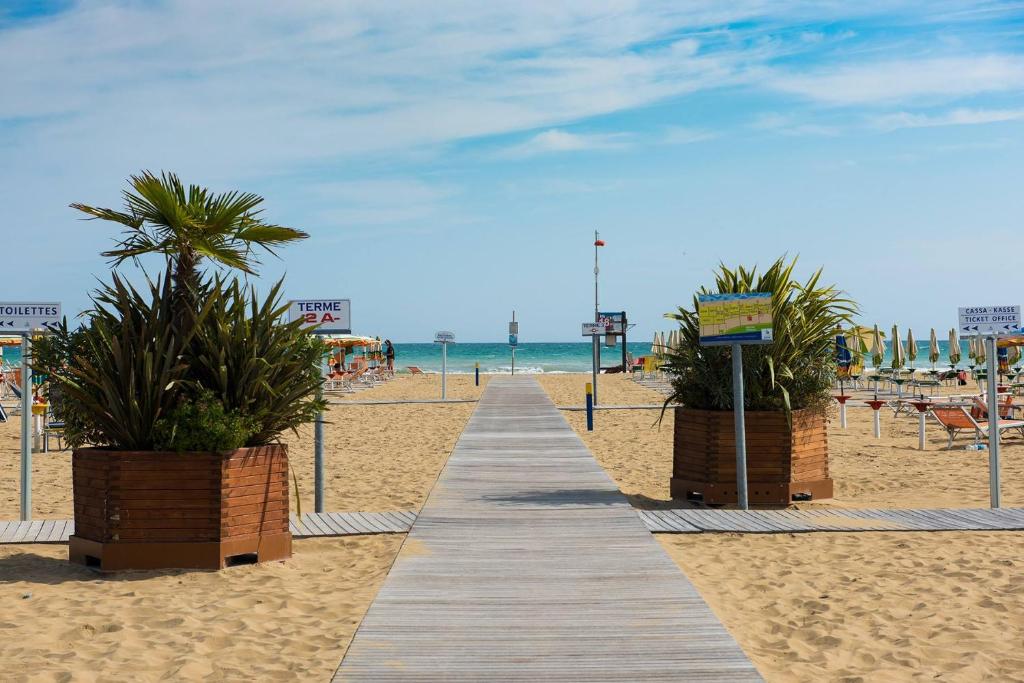 A beach at or near a szállodákat