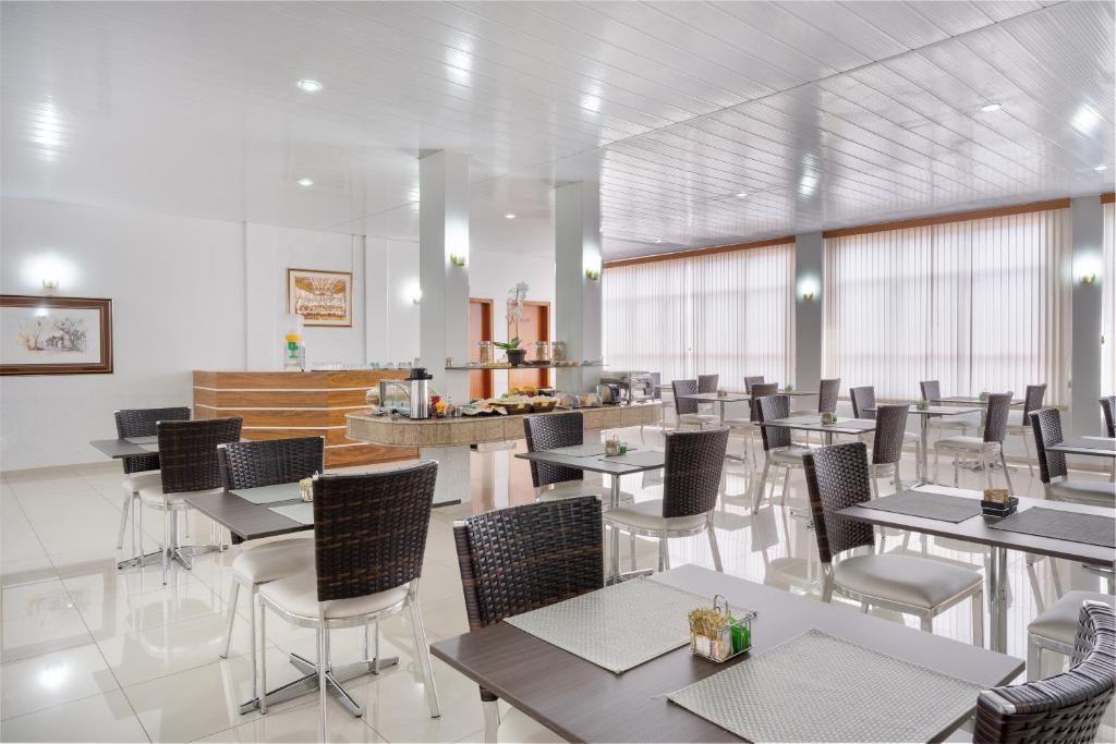  Hotel Mirage