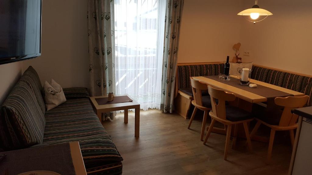 Posezení v ubytování Gästehaus Walch