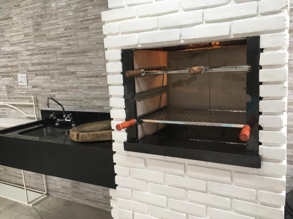  Casa Terrea com Piscina e Internet - Ar Opcional