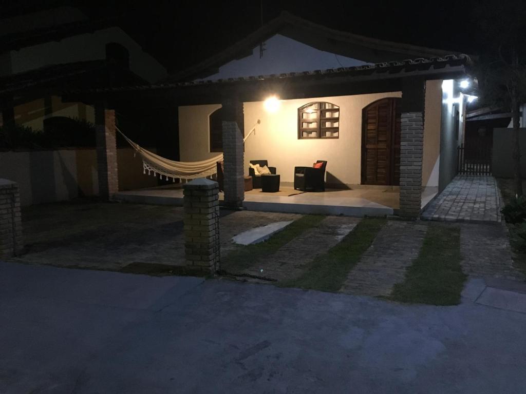  Casa Terrea com Piscina e Internet - Ar Opcional