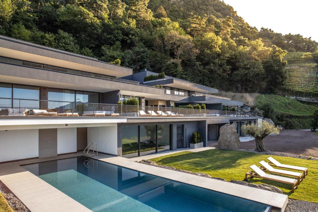 Bazén v ubytování Arua Private Spa Villas nebo v jeho okolí