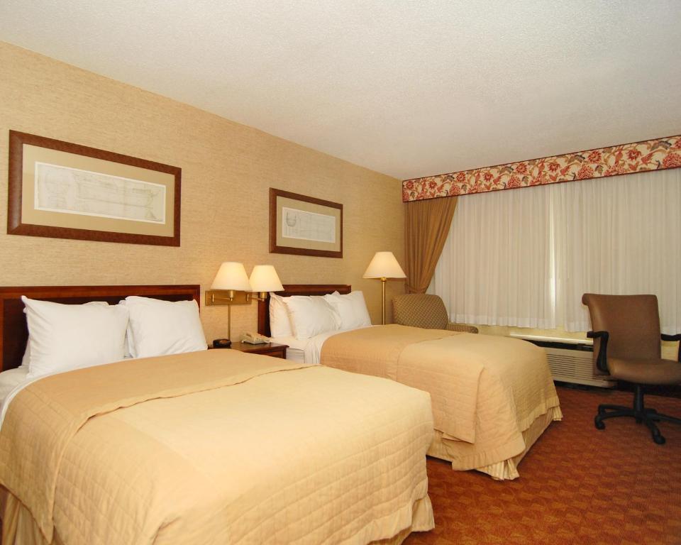 Clarion Hotel Airport - King Room - Pehold/no Fumar