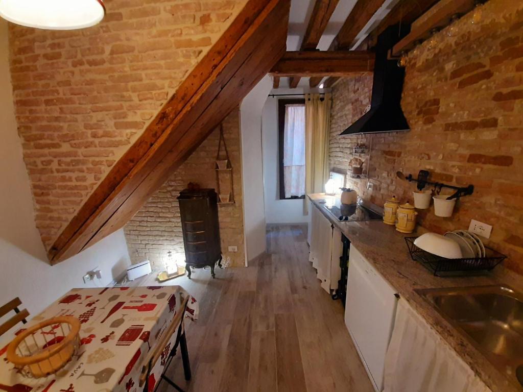 Kuchyňa alebo kuchynka v ubytovaní ISEPO APARTMENT