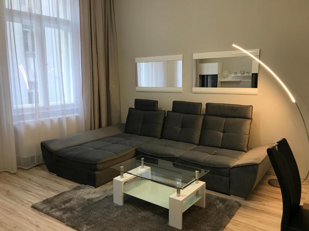 Гостиная зона в Bervia Apartman