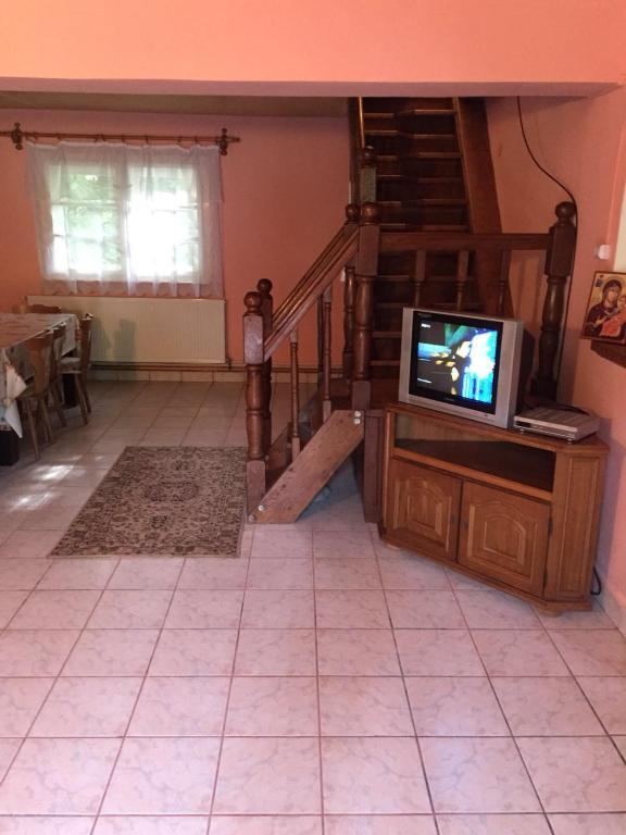 TV a/nebo společenská místnost v ubytování Cabana MonteRio