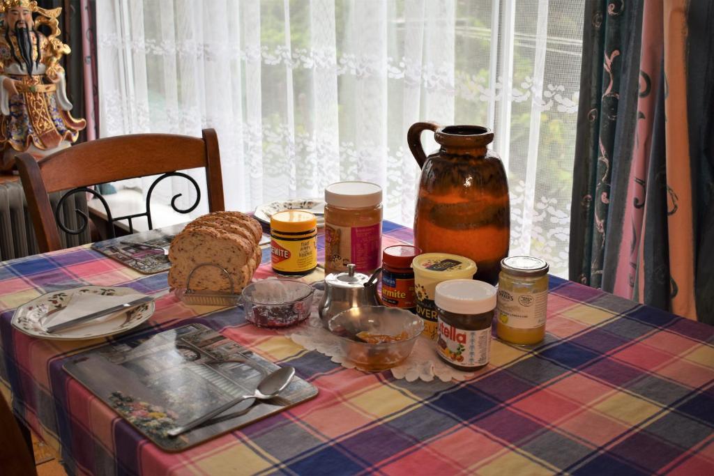 Jídlo v bed and breakfast nebo okolí