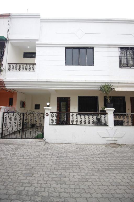 Villas holiday family home service